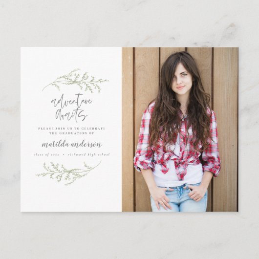 冒険は卒業パーティーの写真の招待を待ちます 案内ポストカード (正面)