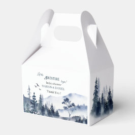 冒険は素朴な森のモンテーションウォーターコロを待っている フェイバーボックス