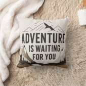 冒険は野外ハイキングの恋人を待っている クッション (ブランケット)