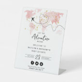 「冒険を始めよう!」 旅行マップ赤ちゃんシャワー 台座サイン (正面)