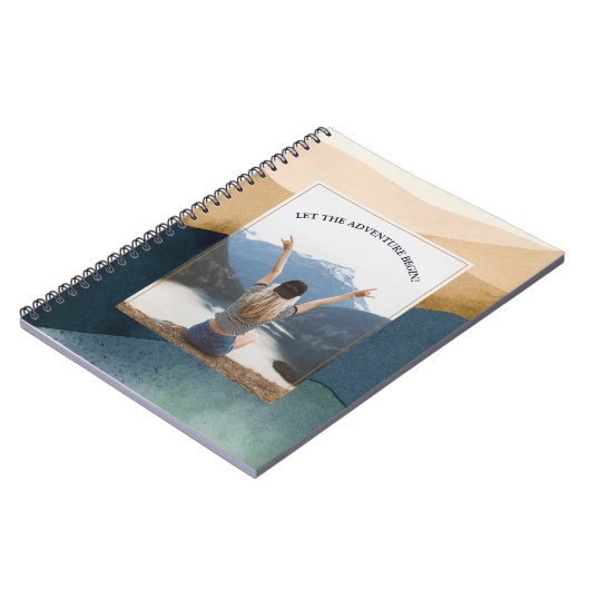 冒険を山々の写真に戻す ノートブック (左側)