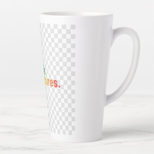 冒険を求めて – 未知の世界へ Tee カフェラテマグ (右)