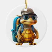 冒険好きで可愛い亀にリュックサックを セラミックオーナメント (正面)