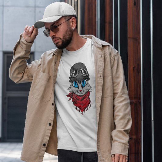 冒険好きな猫 Tシャツ