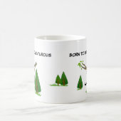 冒険好き生まれな猫の登山 コーヒーマグカップ (中央)