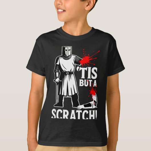 冗談じゃが引っかくとは中世のおかしな話 Tシャツ (正面)