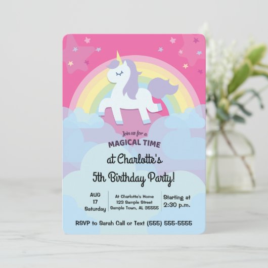 写パーソナライズされた真付きの魔法の一角誕生日 招待状 (スタンド正面)