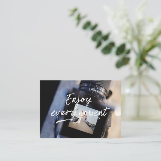 写モダン真楽しむ者 名刺 (スタンド正面)