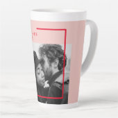 写モダン真 |赤とピンクのハッピーバレンタインデー カフェラテマグ (右アングル)