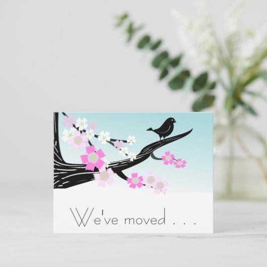 写実的なカスタマイズ可能なすずめの鳥の桜 案内ポストカード (スタンド正面)