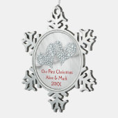 写実的なダイヤモンドのハート|私達の初めてのクリスマス スノーフレークピューターオーナメント (右)