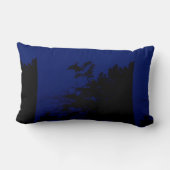 写実的な夜型の人 ランバークッション (裏面)