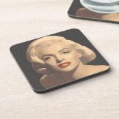 写実的な灰色のマリリン コースター (左側)