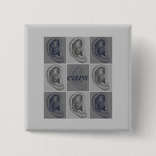 写実的な8つの耳 缶バッジ (正面)