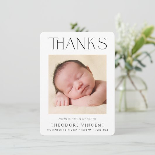 写真ありがとう　モダンセリフフォント　新しい赤ちゃん サンキューカード (スタンド正面)