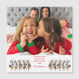 写真おもしろいマーチングクリスマスのトナカイ