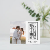 写真おもしろいQRコード結婚式の日付を保存 案内ポストカード (スタンド正面)