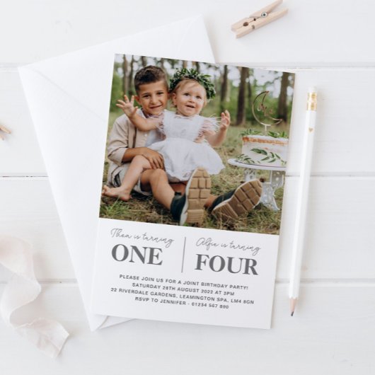 写真でつながる！共同1歳誕生日招待状 招待状