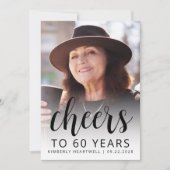 写真で乾杯 ブラックスクリプト 60歳の誕生日パーティー 招待状 (正面)