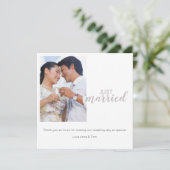 写真とのシンプルなたった今結婚しましたのサンキューカード サンキューカード (スタンド正面)