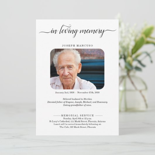 写真とのパーソナライズな葬儀の発表 案内状 (スタンド正面)