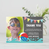 写真とのプールを囲んでのパーティの誕生日のサンキューカード サンキューカード (スタンド正面)