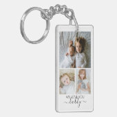 写真とパーソナライズされた文字の写真コラージュ キーホルダー (正面左)