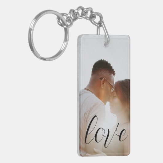 写真とパーソナライズされた文字の写真コラージュ キーホルダー (正面左)
