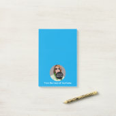 写真とメッセーカスタマイズジは青っぽい ポストイット (デスク上)