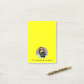 写真とメッセージカスタマイズが黄色に近い ポストイット (デスク上)