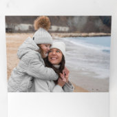 写真と一緒に楽しいクリスマスグリーティング銀色 三つ折りクリスマスカード (内部最初)