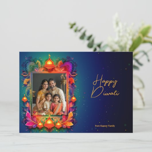 写真と共に、カスタム文字の輝くディワリの願い (スタンド正面)