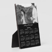 写真と名前パーソナライズされた2024年カレンダー黒 フォトプラーク (側面)