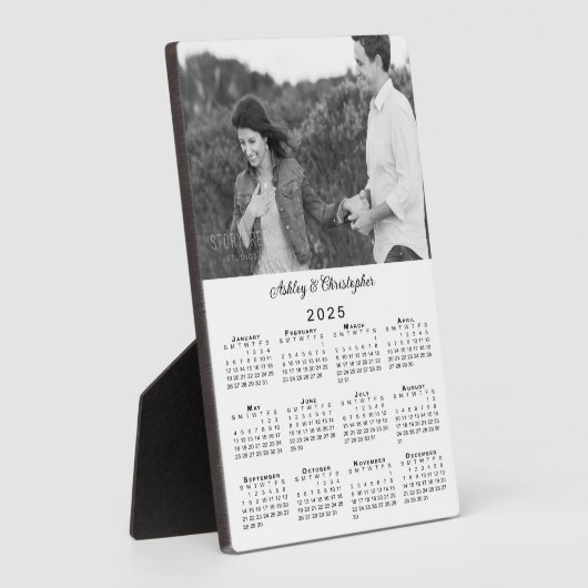 写真と名前パーソナライズされた2025カレンダー フォトプラーク (側面)