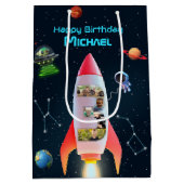写真と大きい3 | 宇宙ロケット第3誕生日 ミディアムペーパーバッグ (裏面)