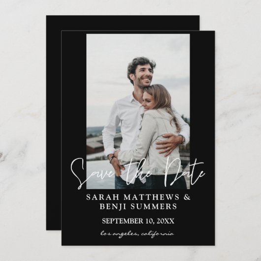 写真と手のタイポグラフィ日付を保存2 Black Vert 招待状 (正面/裏面)