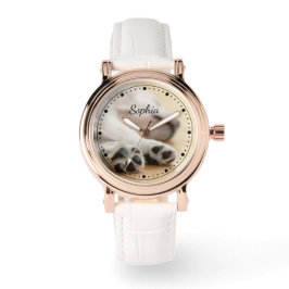 写真と文字、および任意の色点々のある時計顔 腕時計