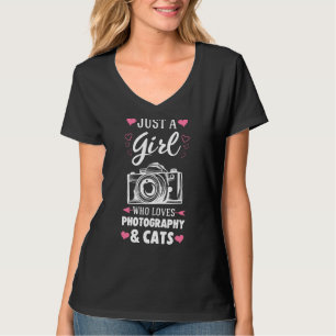 写真と猫のカメラが大好きな少女 Tシャツ