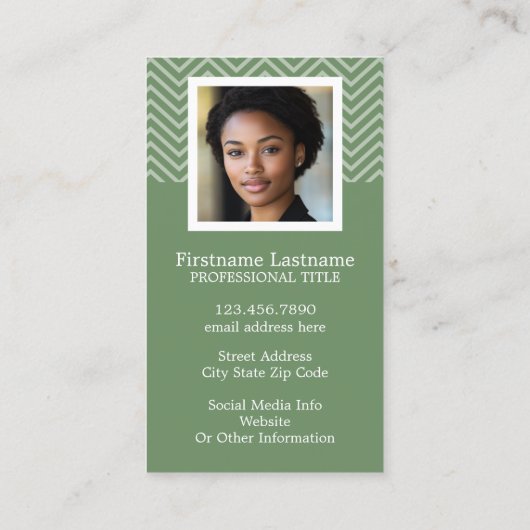 写真と緑のシェブロン模様名前をカスタムする 名刺 (裏面)