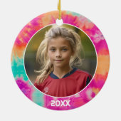 写真と縁ど年の絞り染め – ピンクのティール(緑がかった色) セラミックオーナメント (裏面)