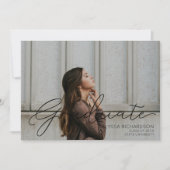 写真と黒の手書きタイポグラフィ卒業2 招待状 (正面)