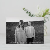 写真のカジュアルスクリプトの保存日付 箔招待状 (立ち正面)