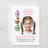 写真のカップケーキ ピンクの女の子の誕生日招待状 招待状 (正面)