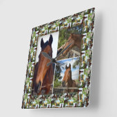 写真のコラージュに茶色の馬の額を入れ スクエア壁時計 (傾斜)