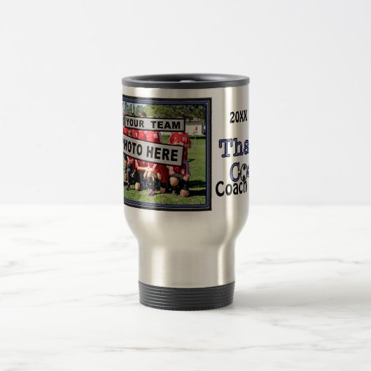 写真のコーチのサッカーのためのパーソナライズなギフトのアイディア トラベルマグ (中央)