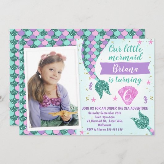 写真のティール(緑がかった色)の人魚の尾誕生日の招待 招待状 (正面/裏面)