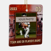 写真のフットボール・チームのギフトのアイディア、フットボールのオーナメント セラミックオーナメント (右)