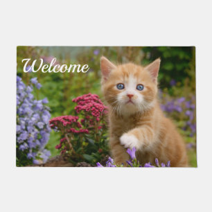 写真のヘッド//の歓迎を遊んでいるかわいいベビー猫の子ネコ ドアマット