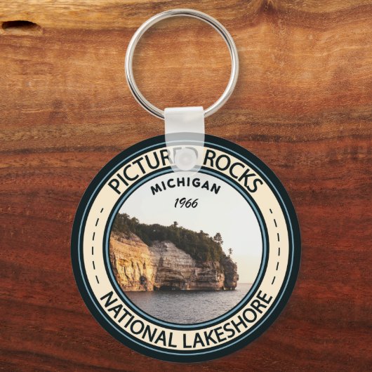 写真のロックスナショナルレイクショアミシガンバッジ キーホルダー (正面)