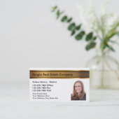 写真の不動産仲介業者の名刺 名刺 (スタンド正面)